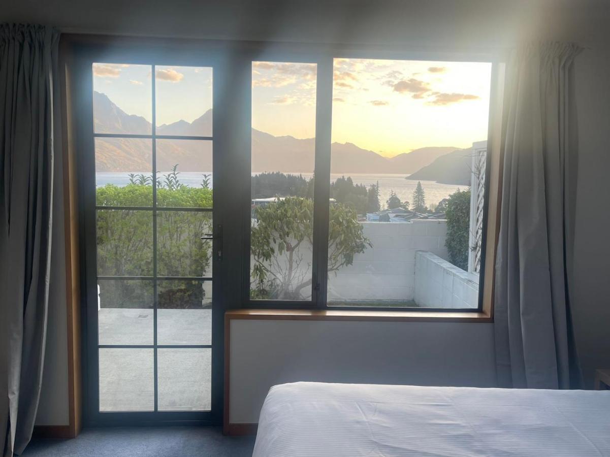 Panoramic Views - 10 Minutes Walk To Town Villa Queenstown Kültér fotó